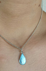Dråpe smykke i lyseblå (D01)